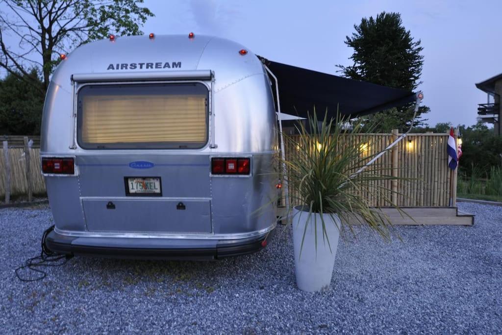 Airstream Retro Usa Caravan Earnewâld Exteriér fotografie